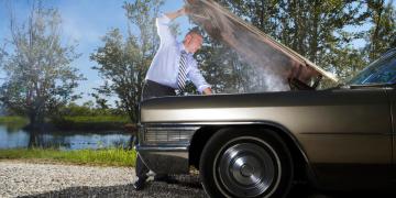 Diez malos hábitos que arruinarán tu coche